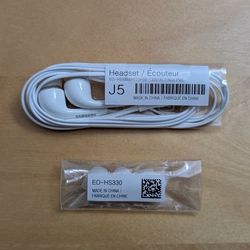 New Samsung Wired Earbuds Headphones Headset With Mic EO-HS3303WE