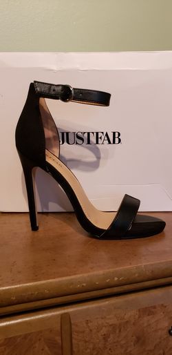 Black stilettos size 7