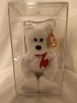 Ty Beanie Baby Valentino in Display Case
