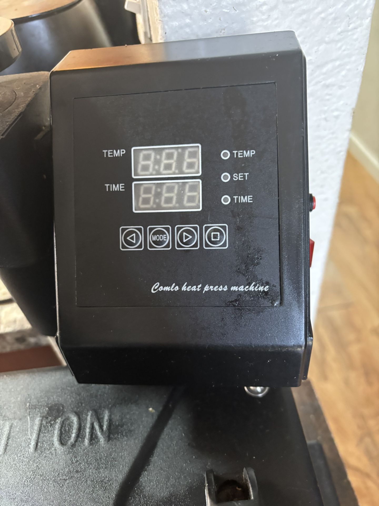 Heat Presser And Cricket