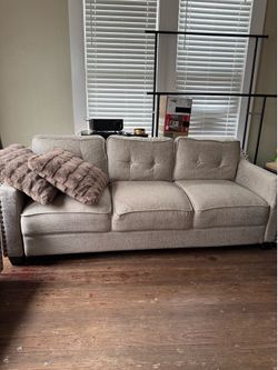 Couch set