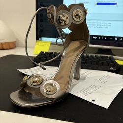 Mercedes Castillo Hogh Heels