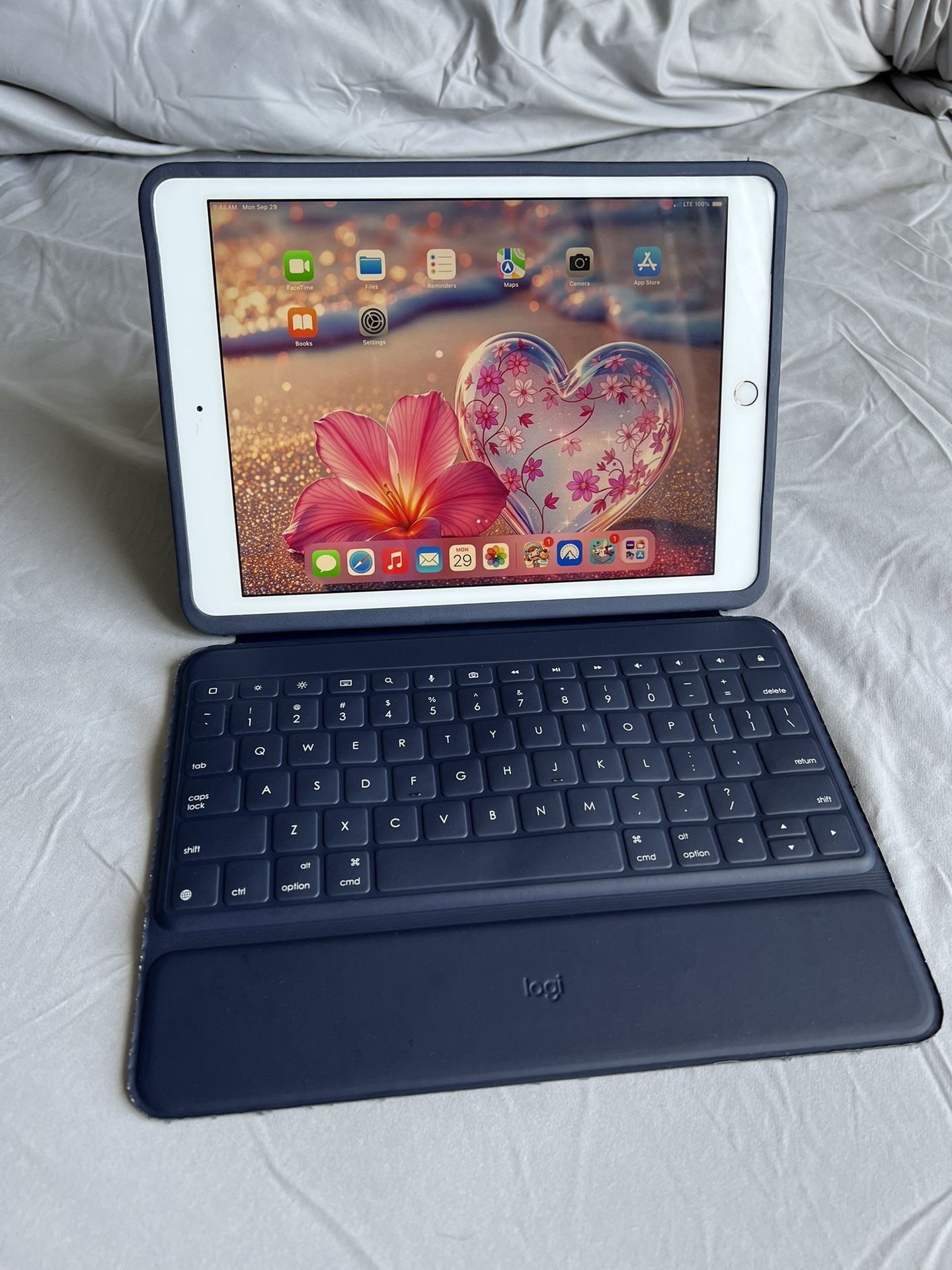 Unlocked iPad 7th Gen 32GB LTE