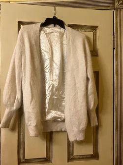 Vintage size M/S White Angora Rabbit Sweater Jacket