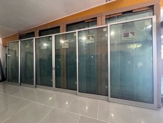 Andersen Multi Sliding Glass Doors 24’x9’ aluminum