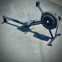 Concept 2 Exercises Workout CrossFit Rower RowERG Model D w PM3 Rowing Machine from Rogue Fitness not Ergatta or Peloton for Sale in Downey CA