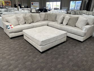 Large cream comfy sectional 