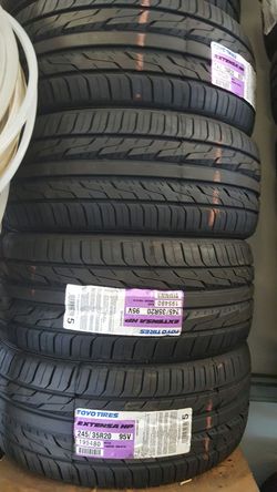 245/35R20 Toyo extensa hp