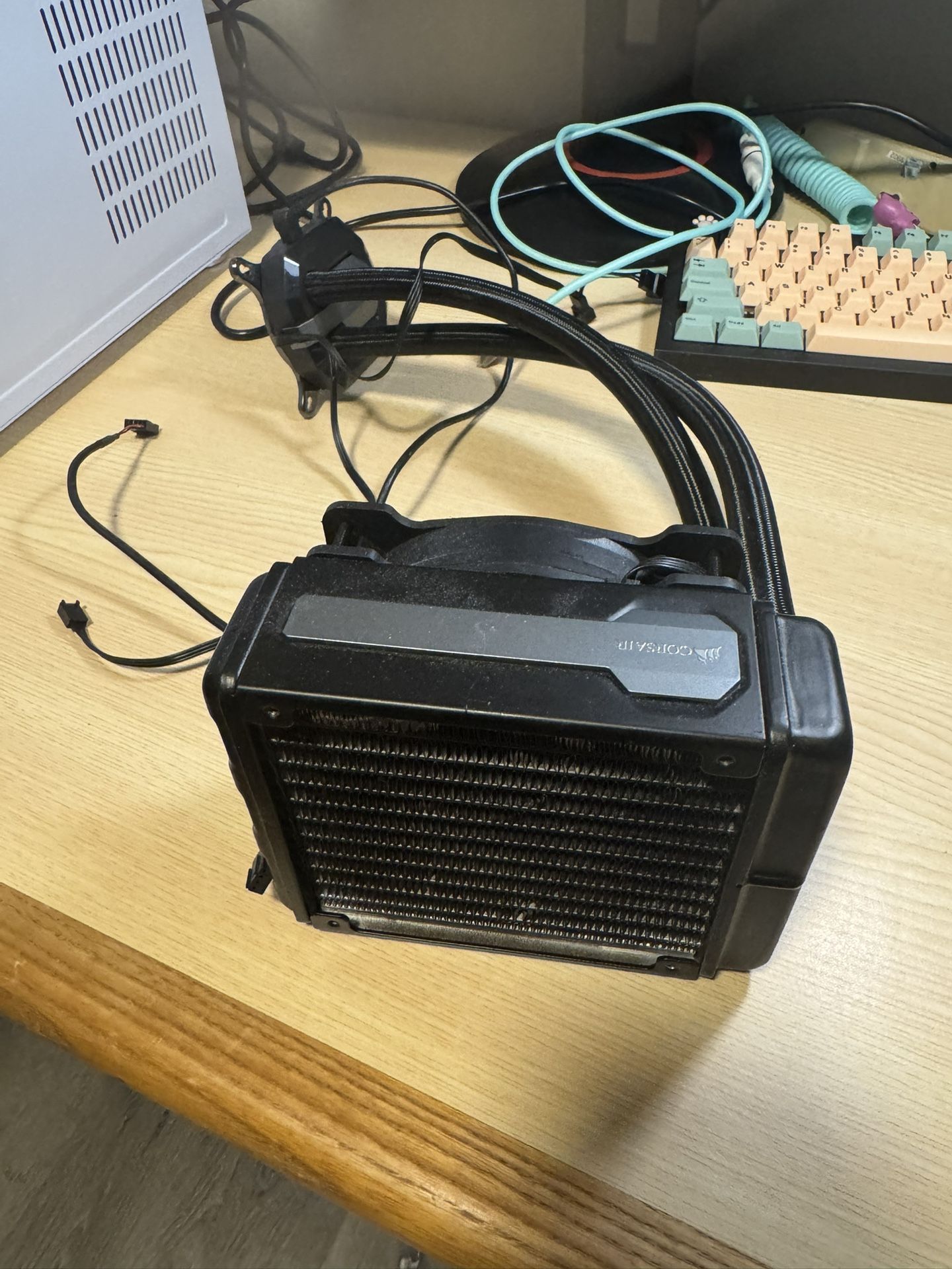 Computer Corsair Aio Liquid CPU Cooler (untested)