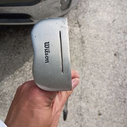 Wilson Deep Red Putter golf clubs