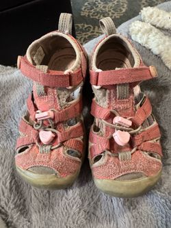 Pink keen closed toe sandals little kid size 11