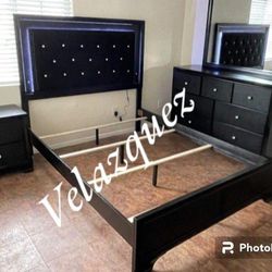 ✅️ *4 pc Micah modern black finish wood padded headboard LED bedroom set(Mattress not included)
