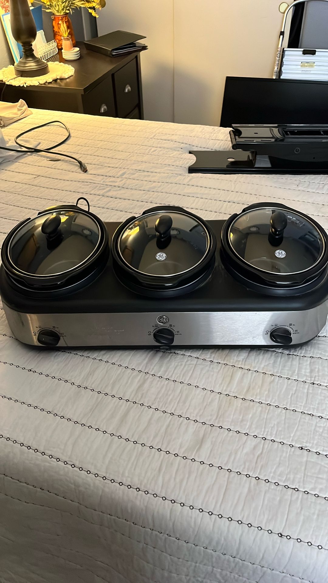 GE (crock Pot-warmer) See Description Below
