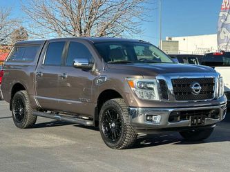 2017 Nissan TITAN
