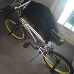 Mongoose Trick Bike 