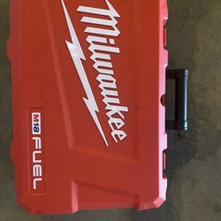 I’m Milwaukee Drill Set