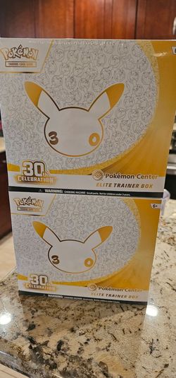 Pokemon center 30th Etb