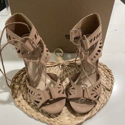 Anne michelle Sugarlove  Lace Up Heels Size 7