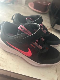 3 pairs of girl shoes