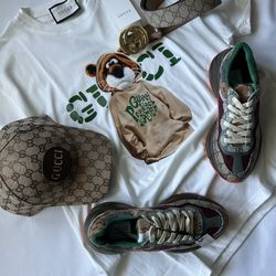 Gucci Hat T Shirt Belt And Sneakers