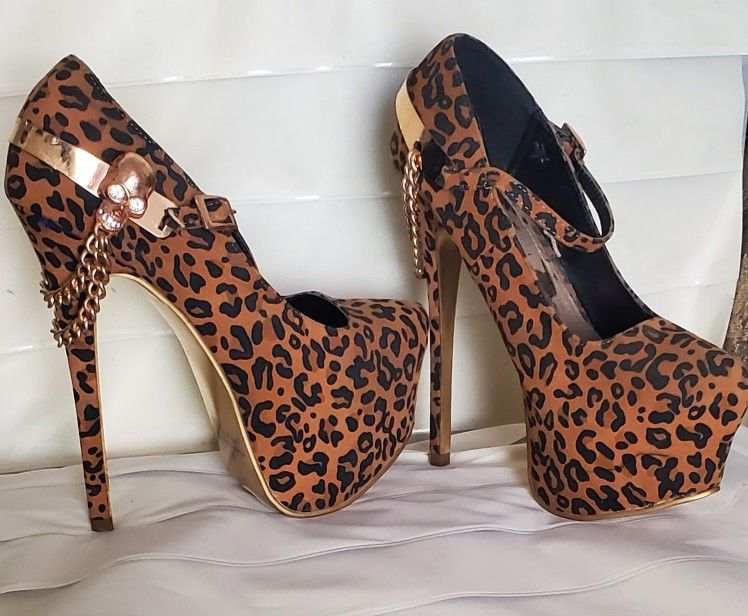 Leopard Spike Heels w/Skulls Accent 8 1/2