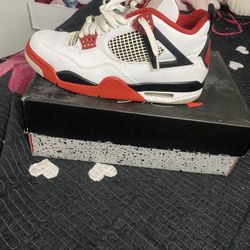 Jordan 4 Retro Fire Red