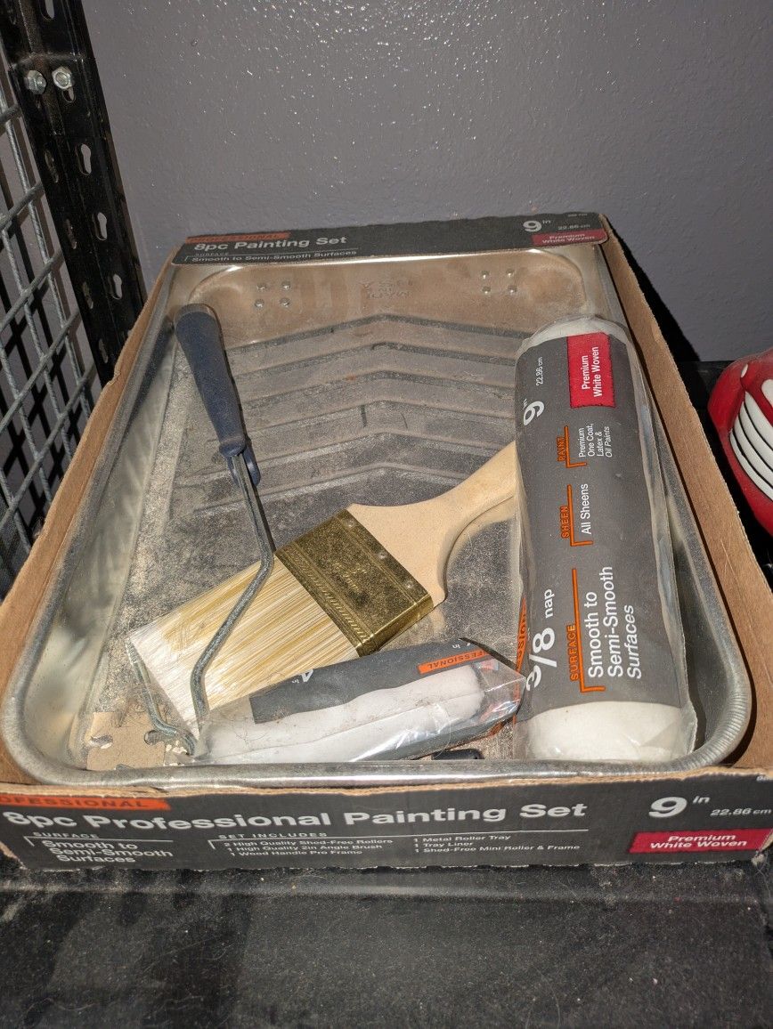 Paint Roller And Tray 