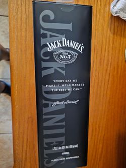 Jack Daniels tin