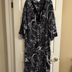 Vintage Charter Club Intimates Black and White Paisley Kaftan Maxi Dress 