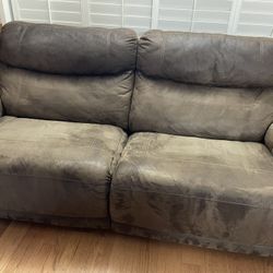 Brown Recliner Sofa… Needs Gone Fast