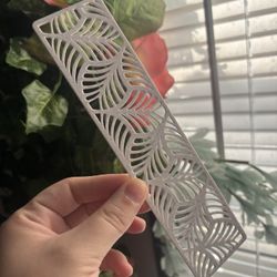 Leaf Bookmarks