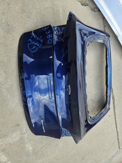 Tesla Model Y Liftgate Tailgate OEM