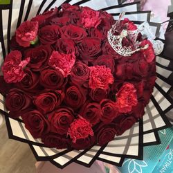 50 Red Roses Mixed With Bright Pink 