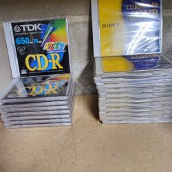 CDs With Cases 650 Mb 74 Min