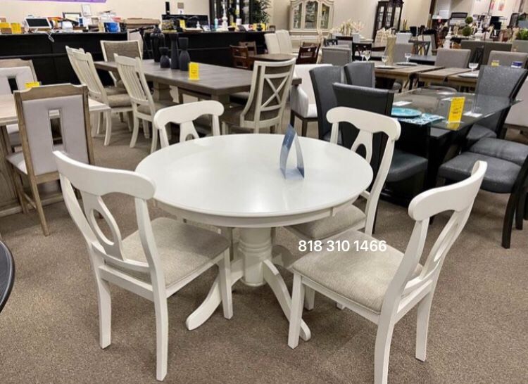Beautiful! 5-pc Dining Table Set White Finish