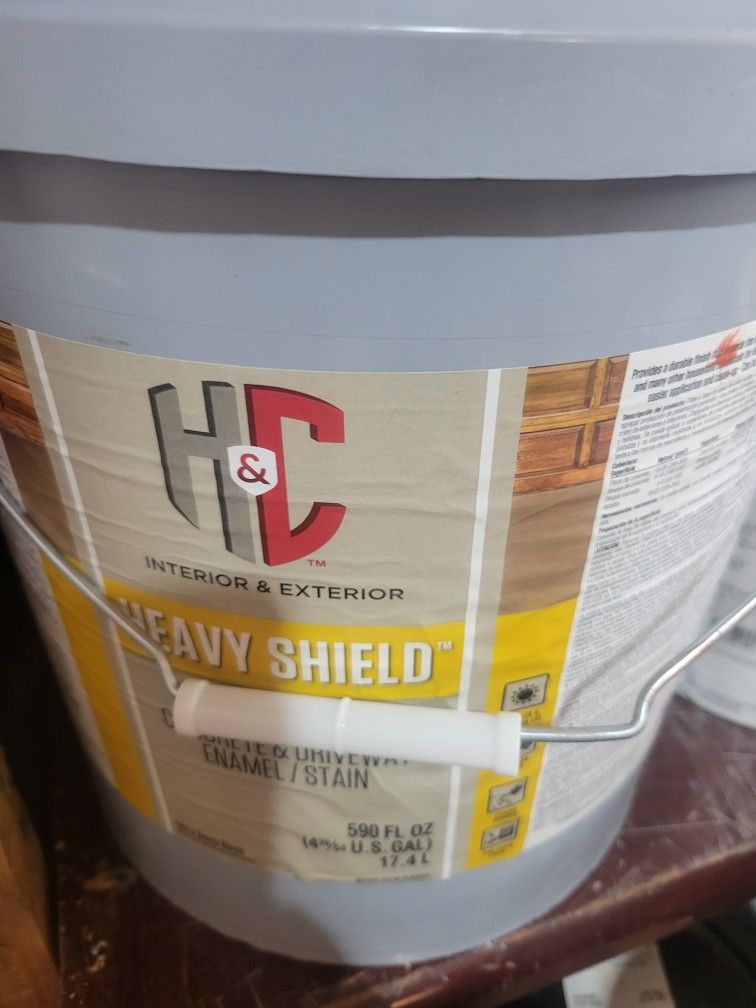 Various Stain And Industrial Paint