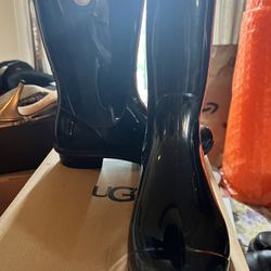 ☔️ UGG Black Rain Boots – Size 7 – Excellent Condition