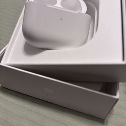 GEN3 AirPods case used once