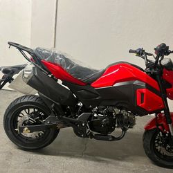 Street Legal Motorcycle // Financing Available!!