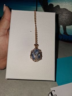 Blue Stone Wire-Wrapped Pendant Necklace