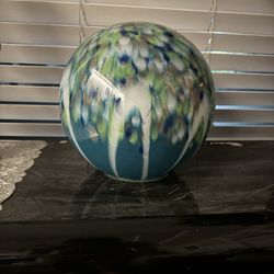 Globe Ball $10
