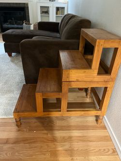Cascading end table