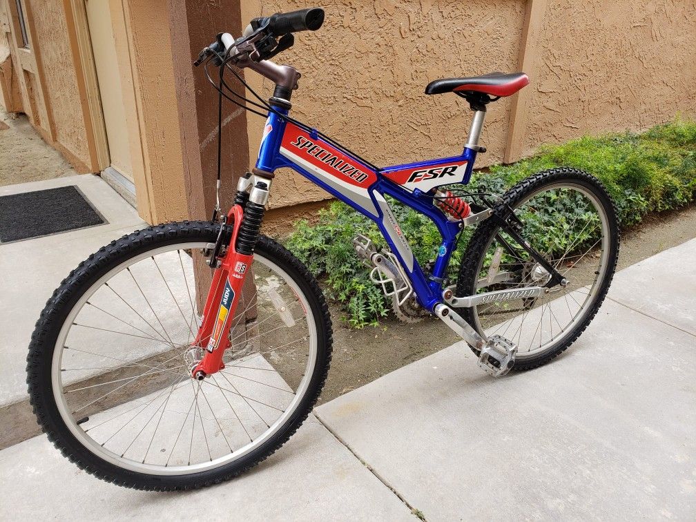 SPECIALIZED MOUNTAIN BIKE FULL SUSPENSION TIRE 26