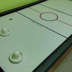 Air Hockey Table