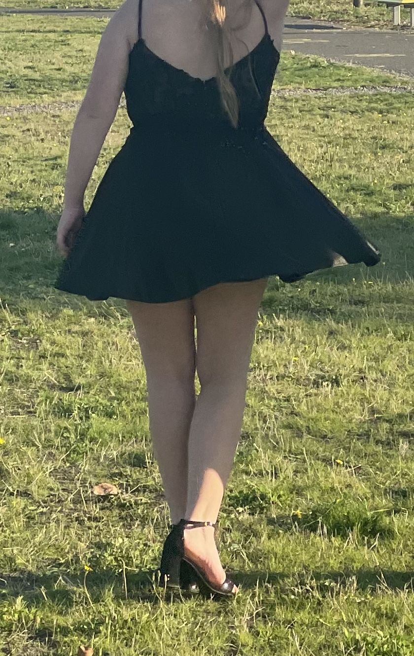 black beaded formal dress Tuckernuck Green Tassel Downing Dress Green / XXS