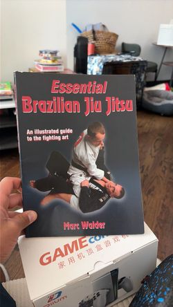 Essential Brazilian Jiu Jitsu Book by Marc Walder