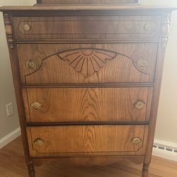 Dresser