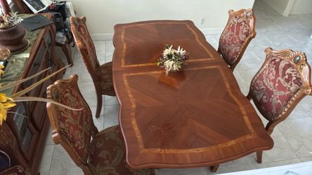 Royal Dinning Table set real wood with 6 chair
