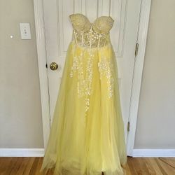 Pastel Yellow Prom dress Size 12
