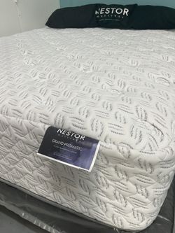 New Adjustable Base Bed & Mattresses